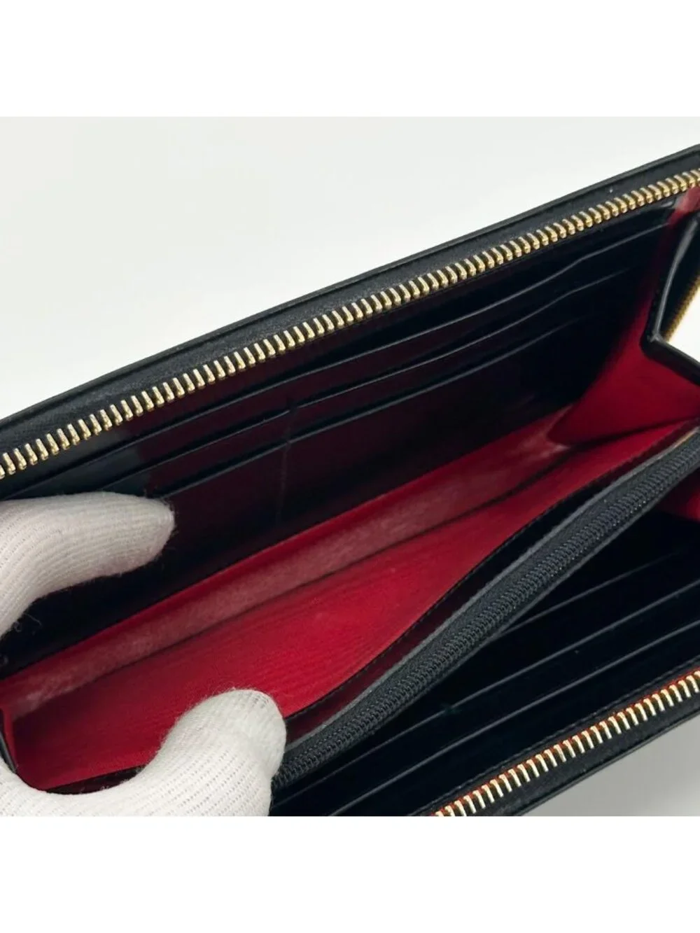★SOLD★ Gucci Archive Vintage Zip Around Wallet Leather - Picture 10 of 14